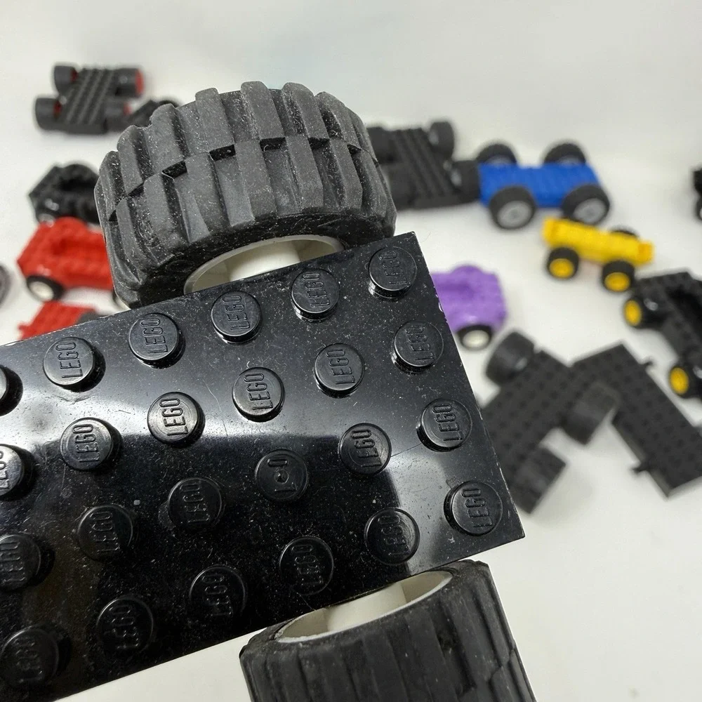 LEGO Vehicle Car Truck Base Plate Lot City Race Lot Car Frames Assorted Cars - Picture 7 of 7